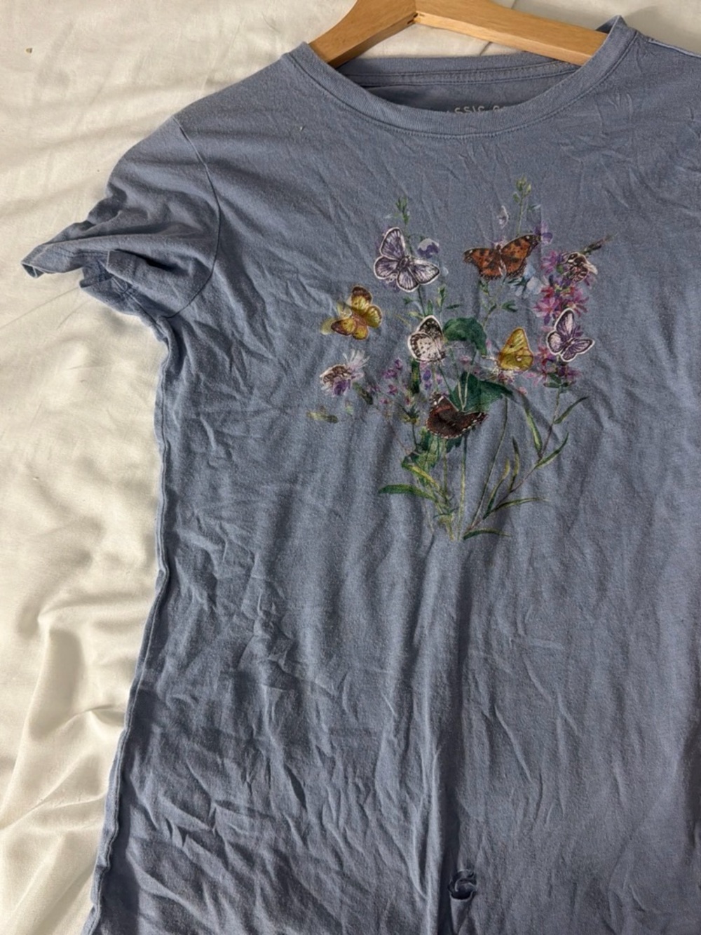 Aeropostale Light Blue Butterfly & Floral Graphic Tee